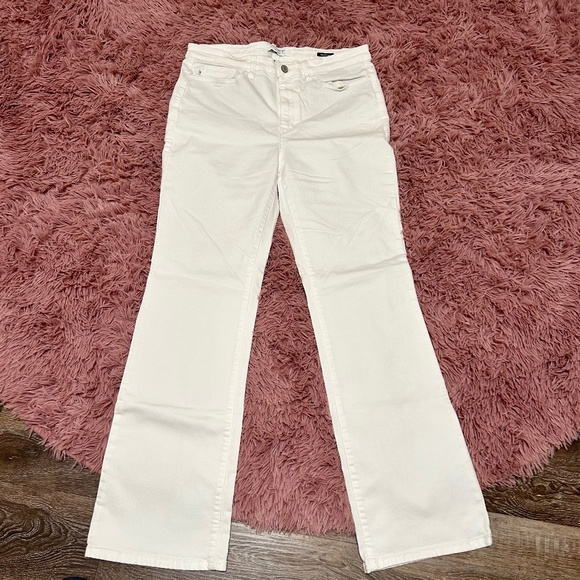 Judy Blue Bootcut White Jeans size 13/31 Women’s - Picture 1 of 6